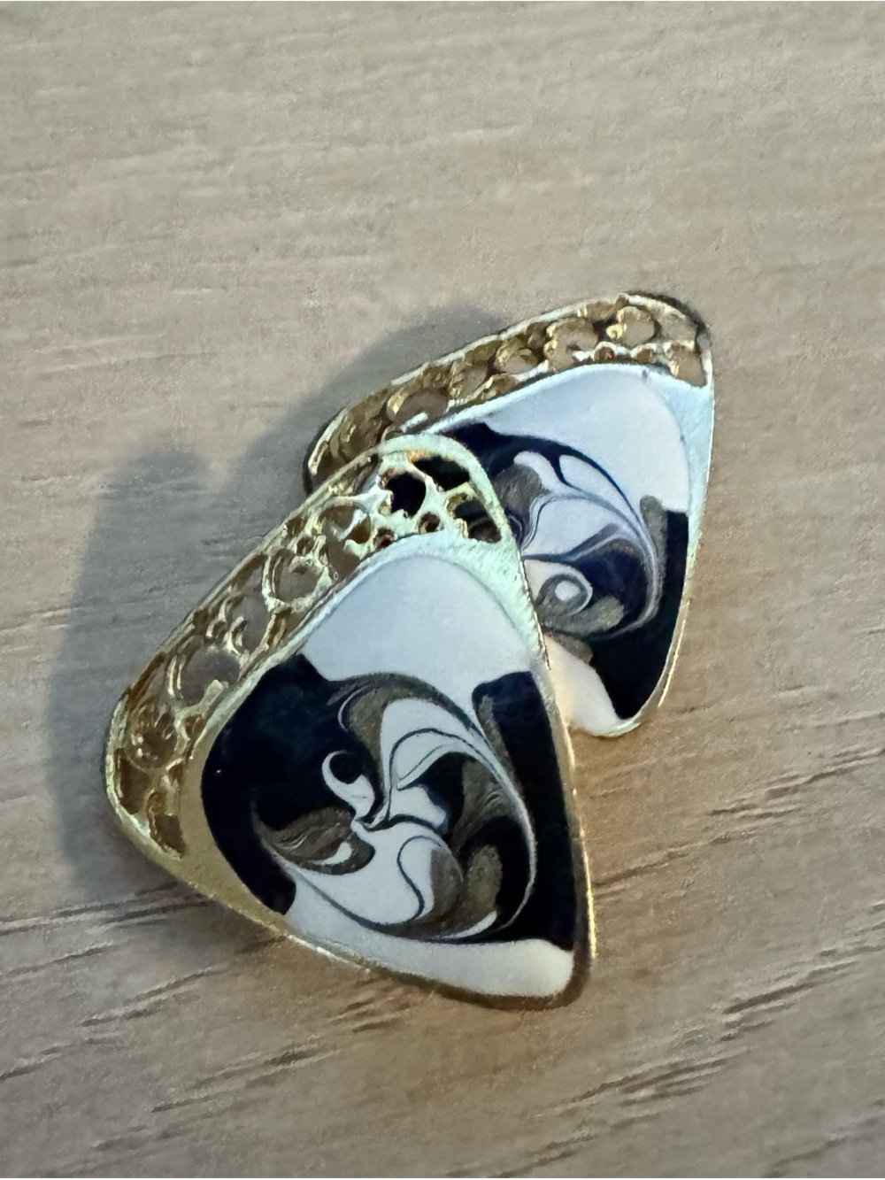 Vintage Enamel & Gold Tone Triangle Clip-On Earrings - Picture 3 of 9